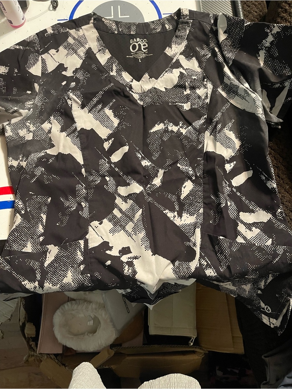 Barco One Black and White Abstract Print Scrub Top